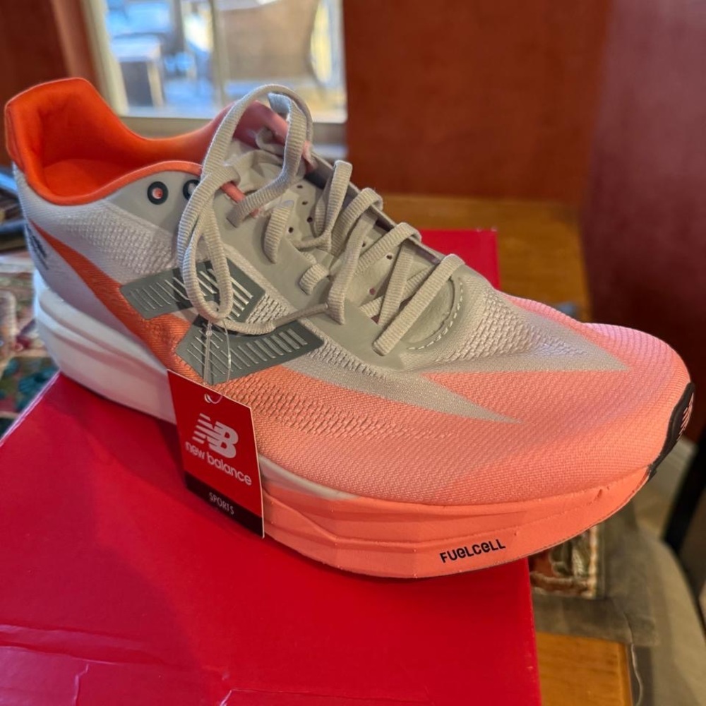NWT New Balance Coral and Gray MRCELNY5 Athletic Sneakers